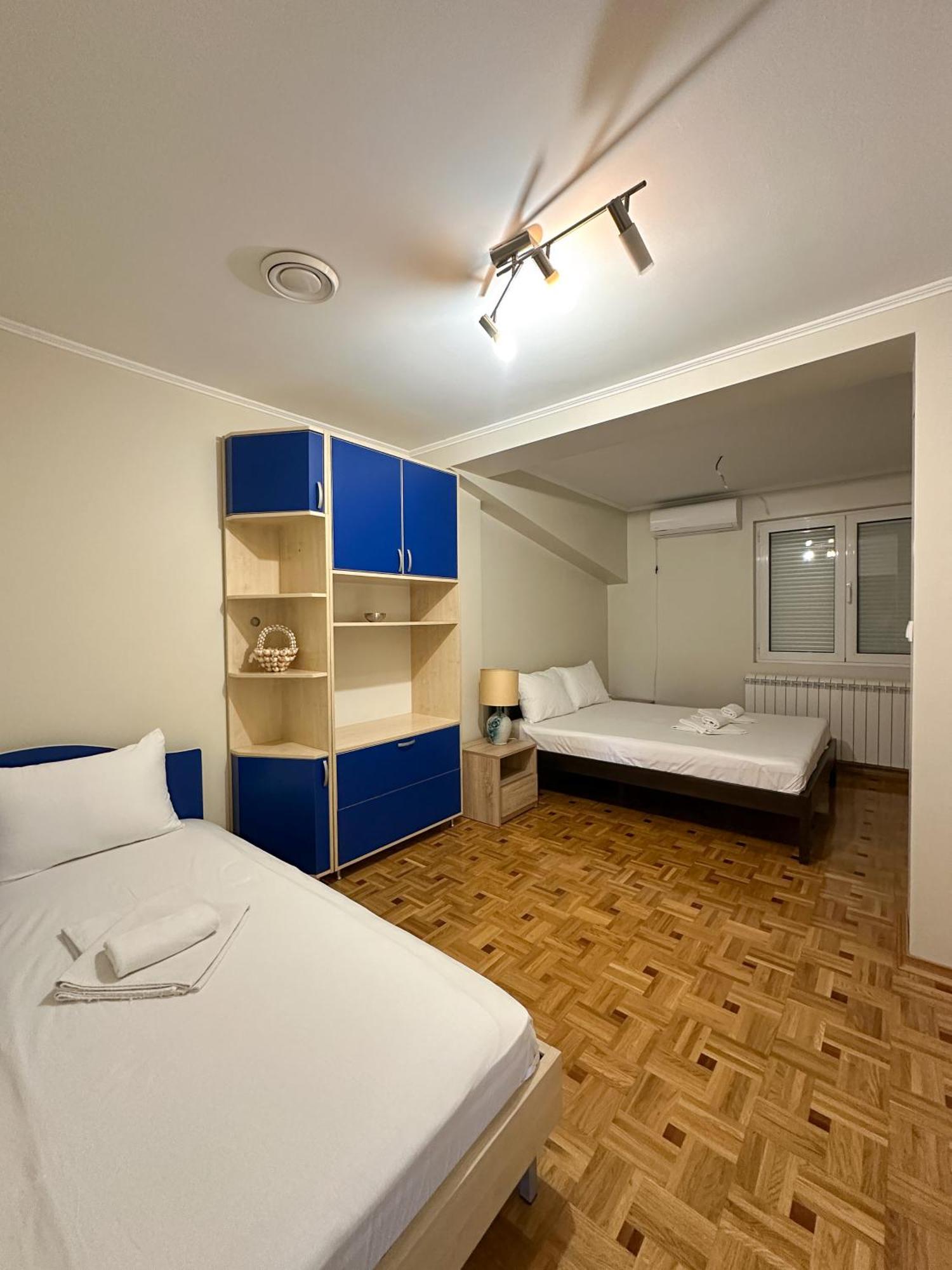 Lovely Apartments Free Street Parking Novi Sad Exterior photo